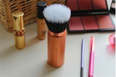 Kabuki Bronzer Brush
