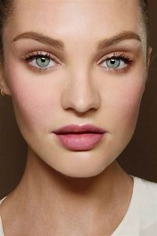 Bronze Makeup