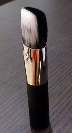 Flat Bronzer Brush