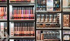 Makeup Distributors